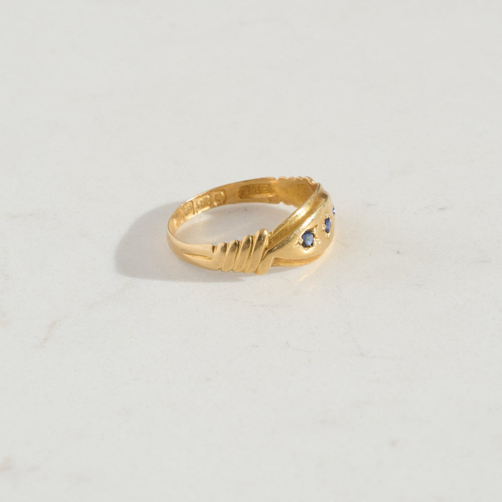 
                      
                        ANTIQUE Edwardian Star Set Sapphire Ring
                      
                    