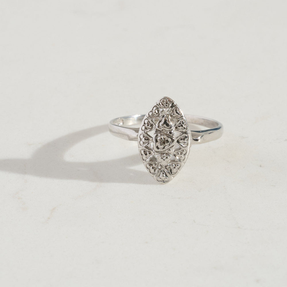 VINTAGE Floral Marquis Ring