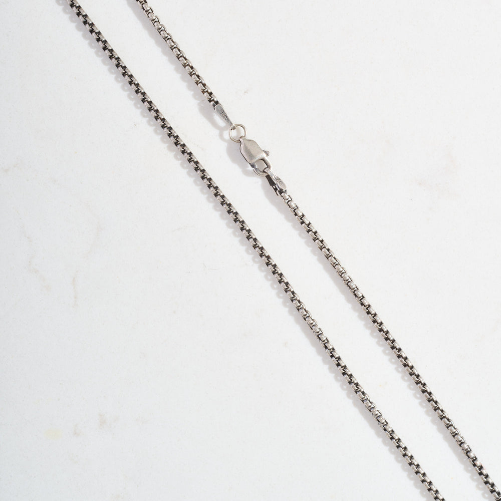 
                      
                        Slinky Oxidized Box Chain
                      
                    