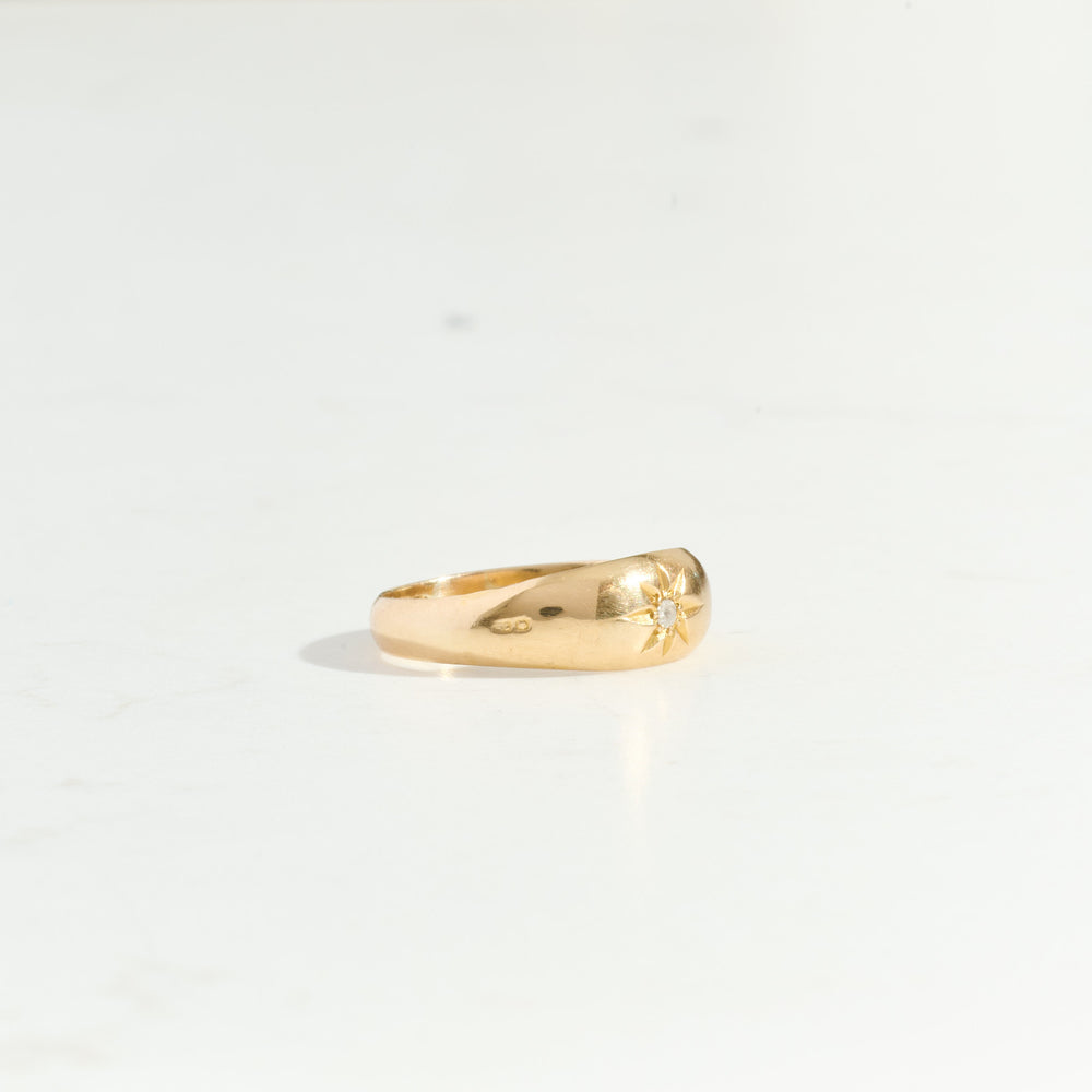 
                      
                        ANTIQUE Star Set Diamond Ring
                      
                    