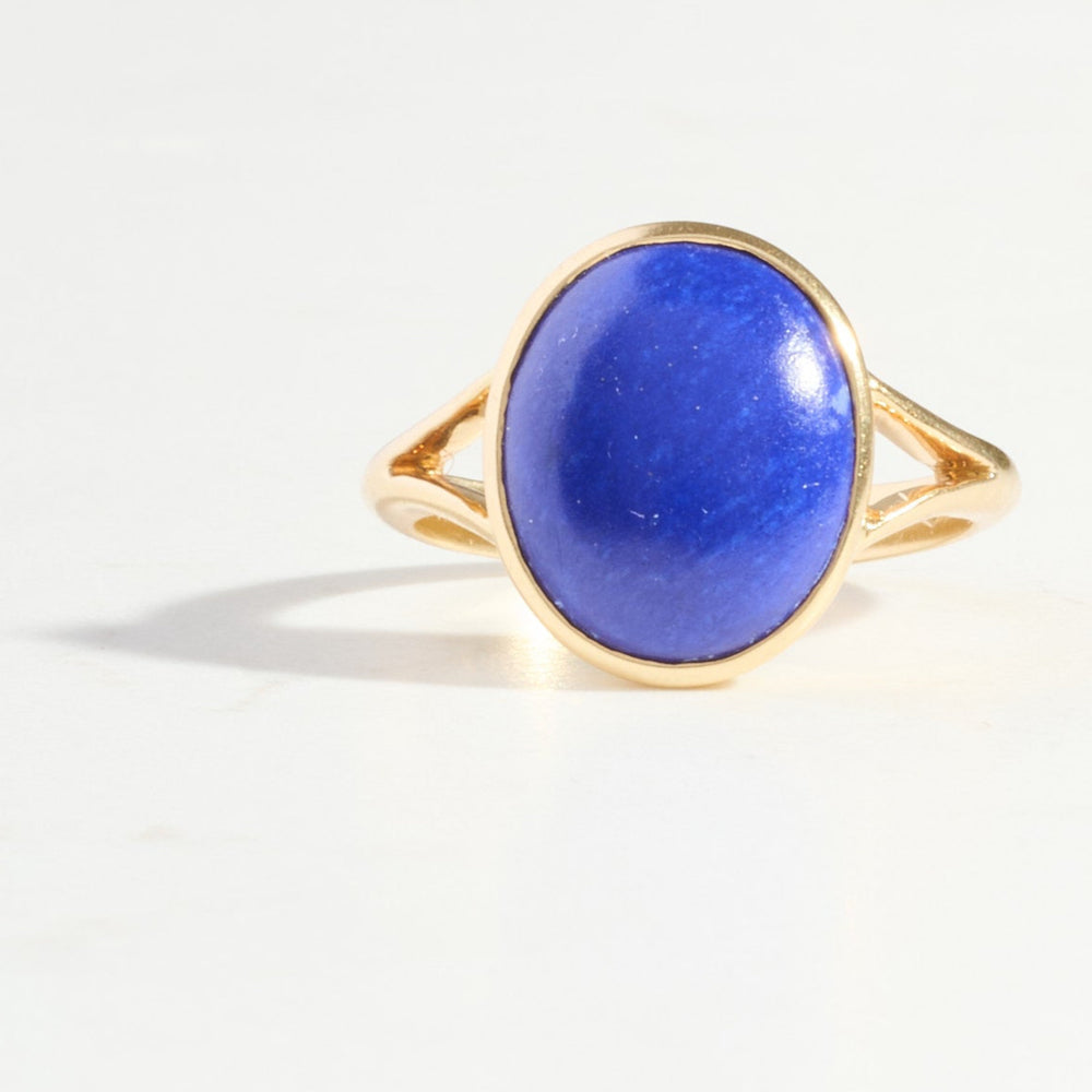 
                      
                        lapis_and_gold_ring1
                      
                    
