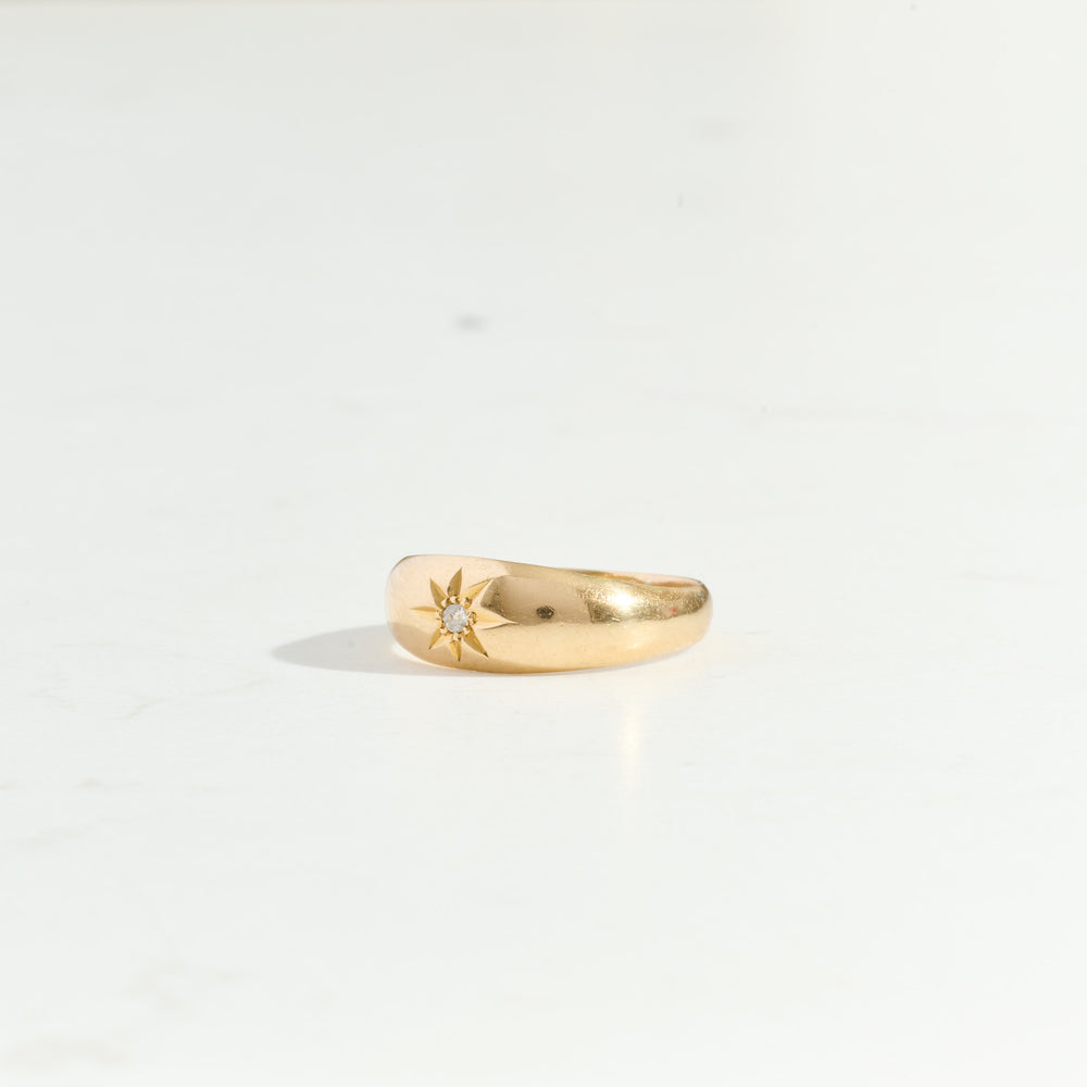 
                      
                        ANTIQUE Star Set Diamond Ring
                      
                    